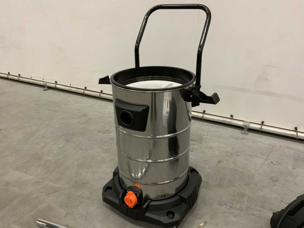 Daewoo industriële nat- en droogzuiger 3000W DAVC3000-80L – foto 6 – kavel bij XL Auctions