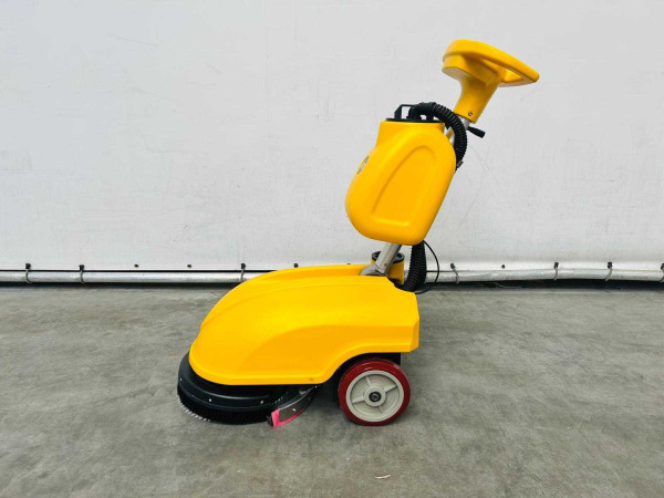RTE vloerschrobzuigmachine 350mm FS30 – foto 2 – kavel bij XL Auctions