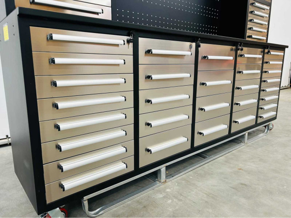 Garagewerkbank met 33 lades 285x67x190cm – foto 4 – kavel bij XL Auctions