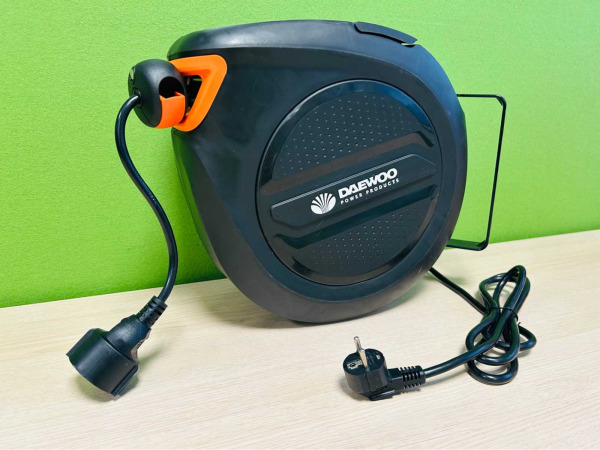 Daewoo kabelhaspel 20m automatisch oprolbaar DAPCR20 – foto 4 – kavel bij XL Auctions