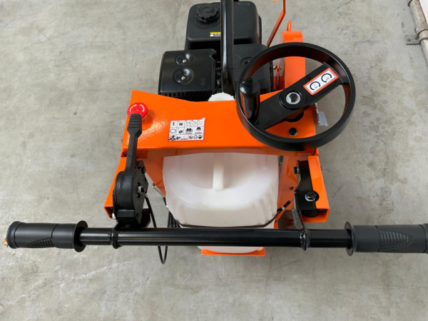 Daewoo vloerzaagmachine benzine 2025 DATMF20-4 – foto 10 – kavel bij XL Auctions