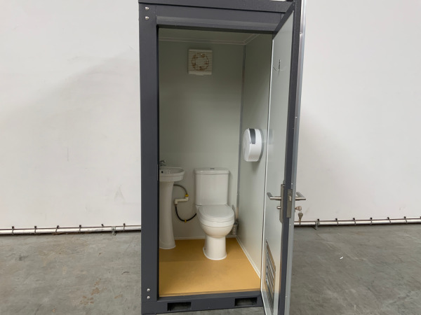Toiletcabine enkel afsluitbaar 220V – foto 9 – kavel bij XL Auctions