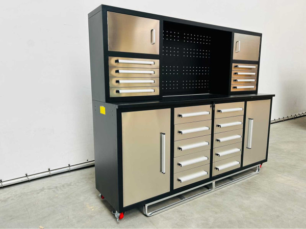 Garagewerkbank met opbouwkast 220x58x170cm – foto 3 – kavel bij XL Auctions