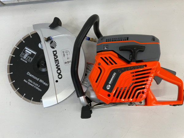 Daewoo betonzaag ø350mm 74cc DACNQ740S – foto 4 – kavel bij XL Auctions