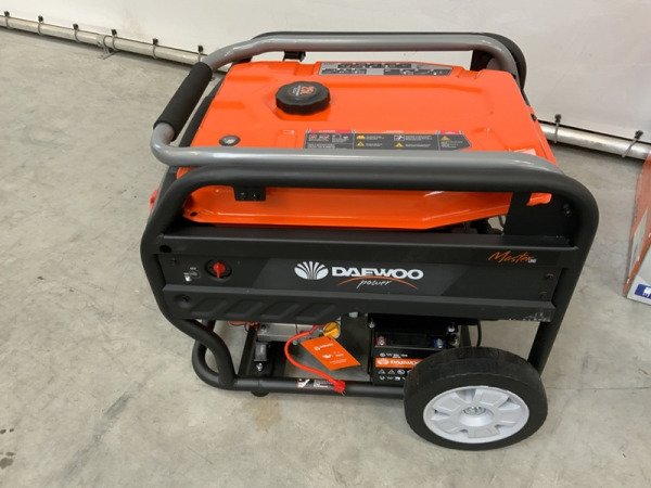 Daewoo benzine generator 6,5kW GDAX9250E – foto 6 – kavel bij XL Auctions