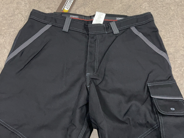 Dassy werkbroek maat 52 set 2-delig grijs/zwart – foto 4 – kavel bij XL Auctions