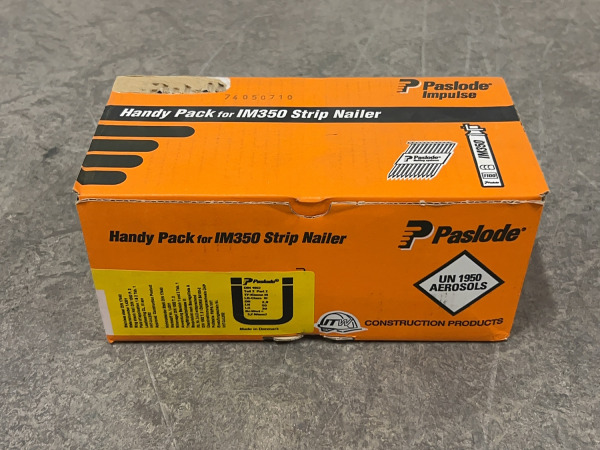 Paslode brads 2,8x55mm RVS 1100-pack – foto 2 – kavel bij XL Auctions