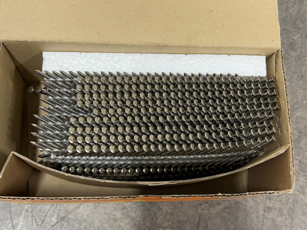 Paslode brads 2,8x55mm RVS 1100-pack – foto 4 – kavel bij XL Auctions
