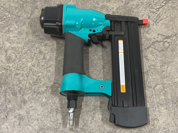HewiTool combi-pneumatisch tackerpistool – foto 4 – kavel bij XL Auctions