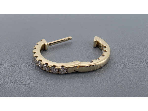 Gouden oorbellen ingelegd met diamant – foto 4 – kavel bij XL Auctions
