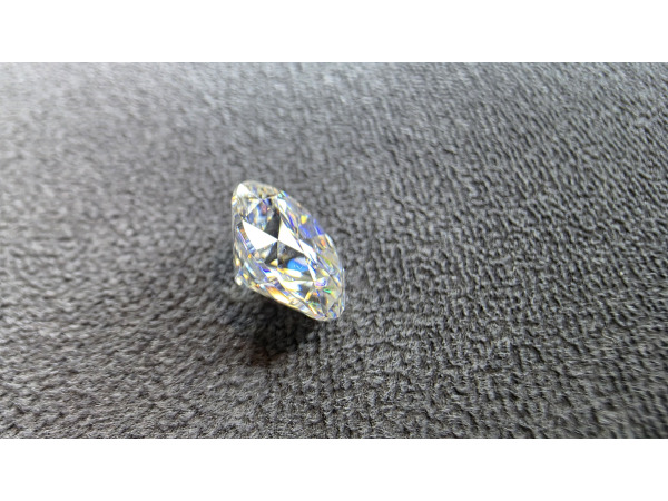 Moissanite briljant 5.00 crt ( GRA gecertificeerd ) – foto 3 – kavel bij XL Auctions