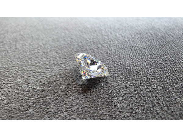 Moissanite briljant 5.00 crt ( GRA gecertificeerd ) – foto 4 – kavel bij XL Auctions