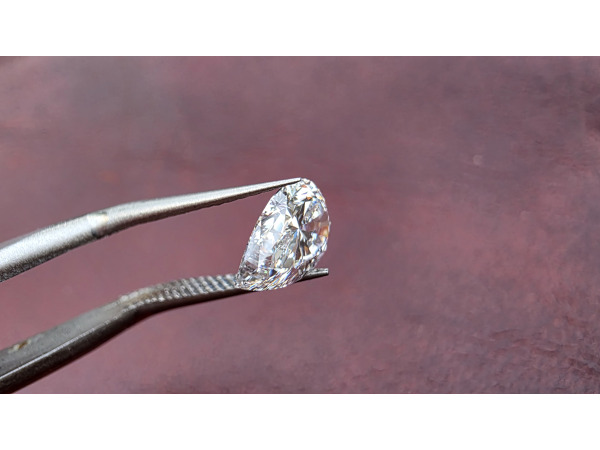 Diamant pear 1.00 crt ( IGI gecertificeerd ) – foto 5 – kavel bij XL Auctions
