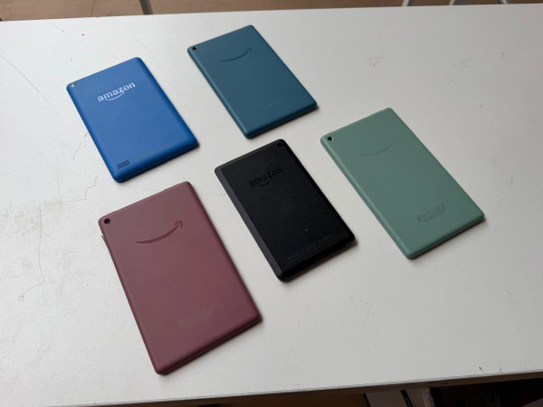 Partij 5x Amazon Fire tablet | o.a. Fire 7 9e gen | werkend – foto 2 – kavel bij XL Auctions