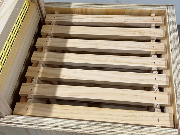 Easy BeeBox bijenkast 75x30x50cm – foto 5 – kavel bij XL Auctions