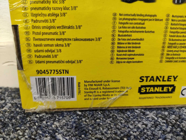 Stanley slagmoersleutel 3/8 met 5 slagdoppen – foto 4 – kavel bij XL Auctions