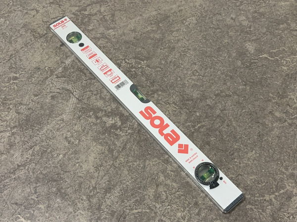2x Sola waterpas AVD 60cm – foto 6 – kavel bij XL Auctions