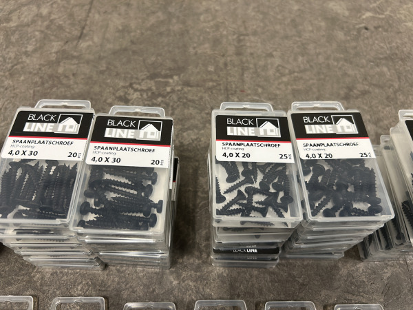 Blackline spaanplaatschroeven HCP zwart set 60-delig – foto 3 – kavel bij XL Auctions