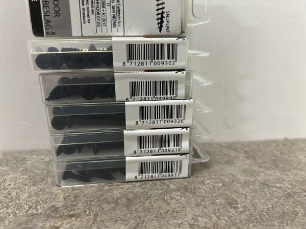 Blackline spaanplaatschroeven HCP zwart set 60-delig – foto 7 – kavel bij XL Auctions