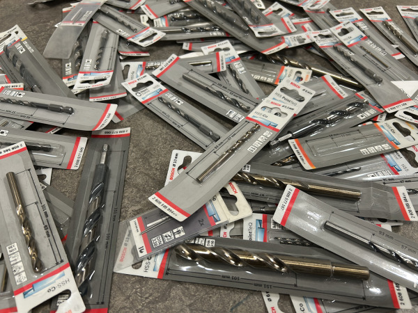 Bosch partij metaalboren – foto 2 – kavel bij XL Auctions