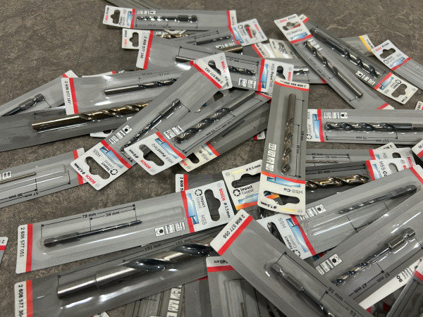 Bosch partij metaalboren – foto 3 – kavel bij XL Auctions