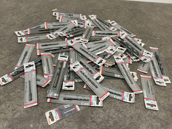 Bosch partij metaalboren – foto 4 – kavel bij XL Auctions