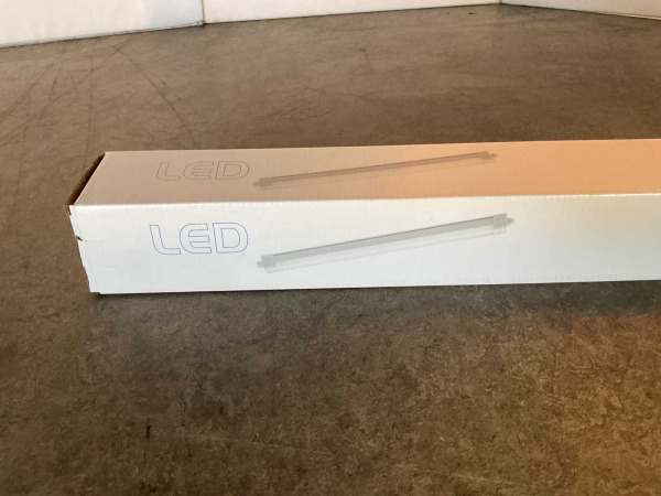 2x Opple armatuur 680mm LEDwaterproof 20W – foto 3 – kavel bij XL Auctions