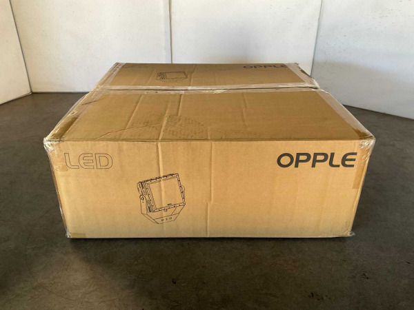 2x Opple schijnwerper LEDFloodHO 310W – foto 3 – kavel bij XL Auctions