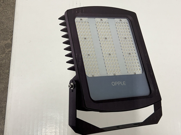 Opple schijnwerper LedFlood-P 220W 4000K – foto 3 – kavel bij XL Auctions
