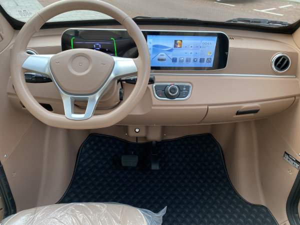 Elektrische brommobiel - wit - 45 km/u – foto 8 – kavel bij XL Auctions