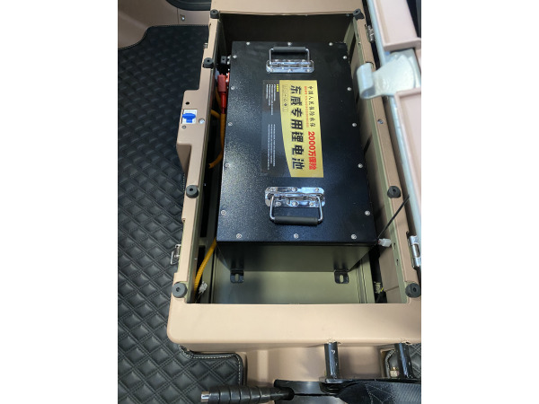 Elektrische brommobiel - wit - 45 km/u – foto 15 – kavel bij XL Auctions