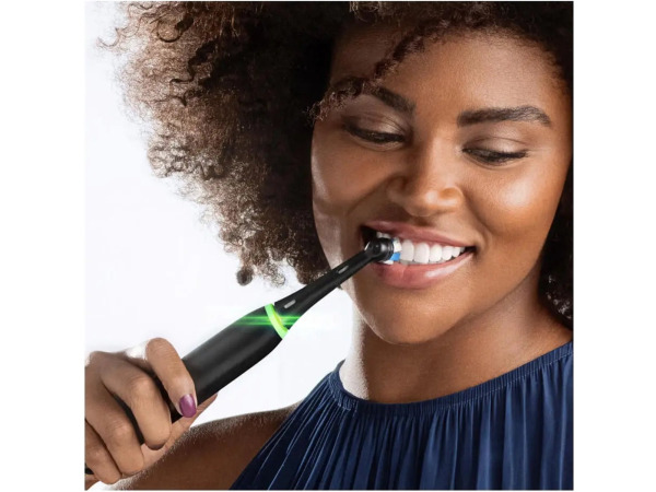 Oral-B iO5 - Elektrische tandenborstel - Losse body Zwart – foto 3 – kavel bij XL Auctions