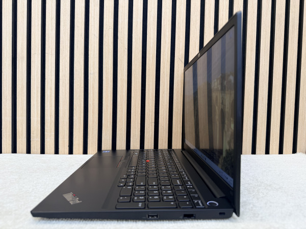 Lenovo ThinkPad E15 Gen 2 | i5-1135G7 | 8GB | 256GB NVMe – foto 5 – kavel bij XL Auctions