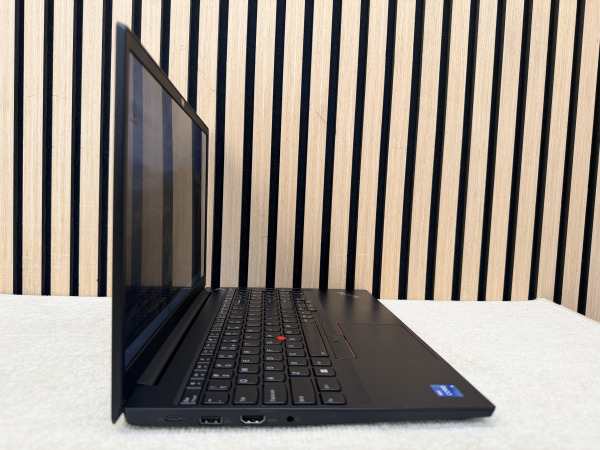 Lenovo ThinkPad E15 Gen 2 | i5-1135G7 | 8GB | 256GB NVMe – foto 6 – kavel bij XL Auctions