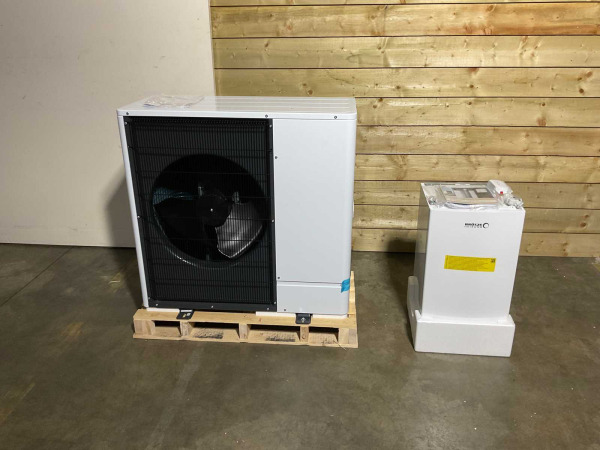 lucht/water-warmtepomp 11kW BLW Mono met verwarmelement – foto 3 – kavel bij XL Auctions