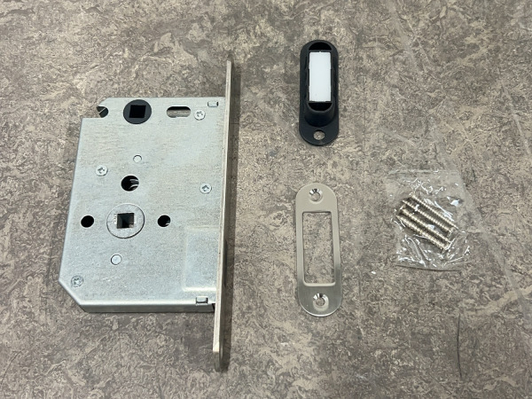 10x Intersteel insteekslot toilet/badkamer met sluitplaat 63/8 – foto 7 – kavel bij XL Auctions