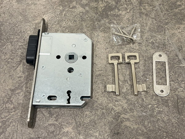 10x Intersteel klavierslot met sluitplaat 55mm – foto 5 – kavel bij XL Auctions