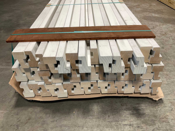 5x Naaldhouten kozijnhout profiel-C binnendraaiend - 200x11x6,6cm – foto 4 – kavel bij XL Auctions