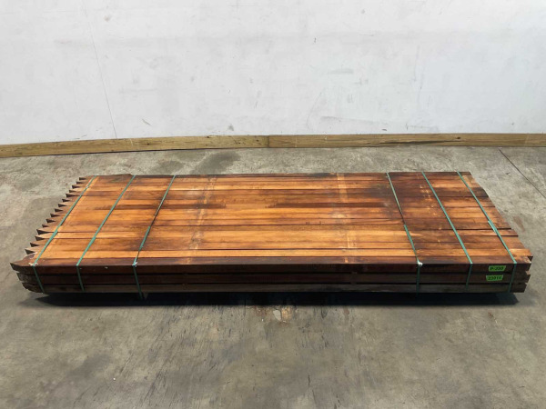 25x Hardhouten paal gepunt 300x6x6cm – foto 2 – kavel bij XL Auctions