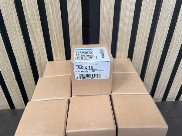 Partij RVS Schroeven 3x16 & Novus Bevestiging – 9 Dozen – foto 3 – kavel bij XL Auctions