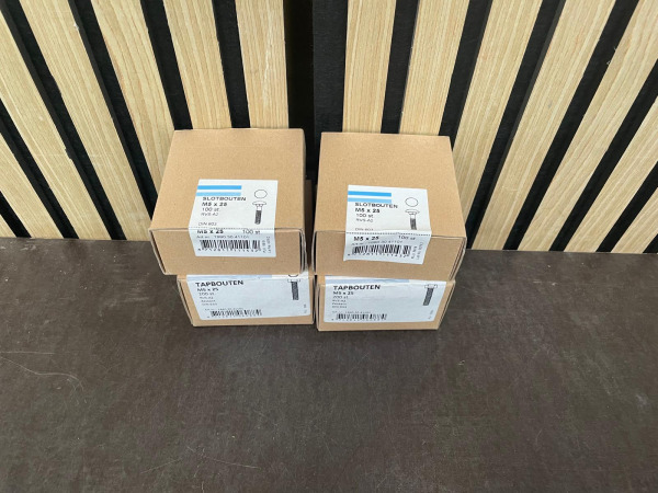 Partij RVS A2 Bouten M5x25 600 stuks – Slotbouten & Tapbout – foto 2 – kavel bij XL Auctions