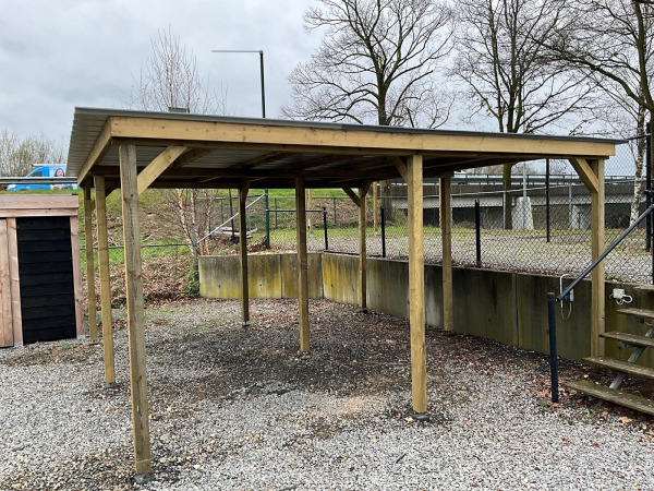 Vrijstaande carport 750x520x247cm – foto 4 – kavel bij XL Auctions