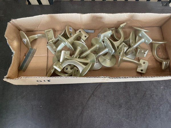 artij Hermeta Leuninghouders – Goudkleurig – 016 – foto 2 – kavel bij XL Auctions