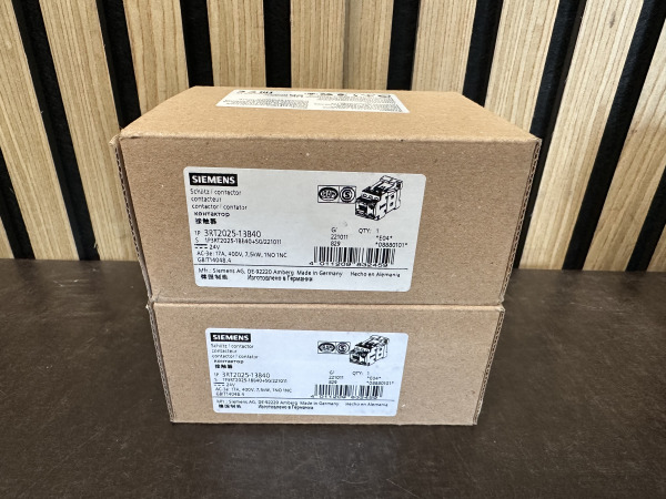 2x Siemens 3RT2 - Magneetschakelaar 3RT20251BB40 – foto 2 – kavel bij XL Auctions