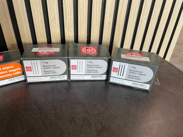 HJZ Partij Stalen & RVS Nagels – 6 Verpakkingen – foto 3 – kavel bij XL Auctions