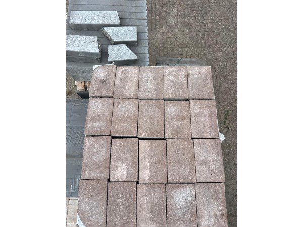 50m2 Betontegel Mangaan Antique 30x20x6 Cm – foto 2 – kavel bij XL Auctions