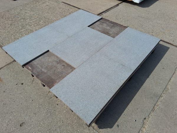 51,84 M2 Keramische Tegel Pepper Grey 90x60x2 Cm – foto 4 – kavel bij XL Auctions