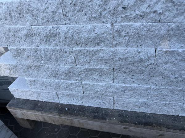 896x Muurblok Beton Noors Marmer 24x11,5x7,1 Cm – foto 8 – kavel bij XL Auctions