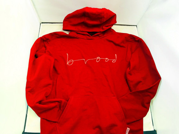 Brood by Lola Pop | Exclusieve Hoodie Artwork – foto 2 – kavel bij XL Auctions
