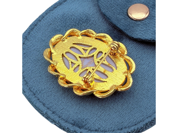 Limoges | Elegante Broche met Romantisch Decor – foto 5 – kavel bij XL Auctions